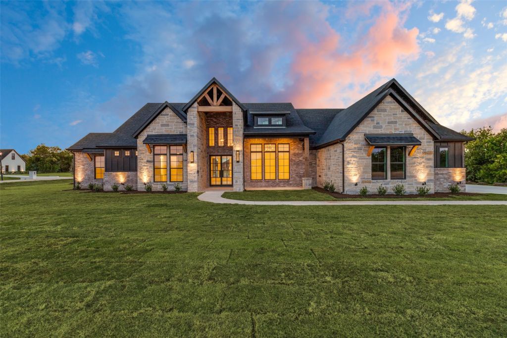 6715 Lakeview Drive, McKinney, TX 75071 — photo 1