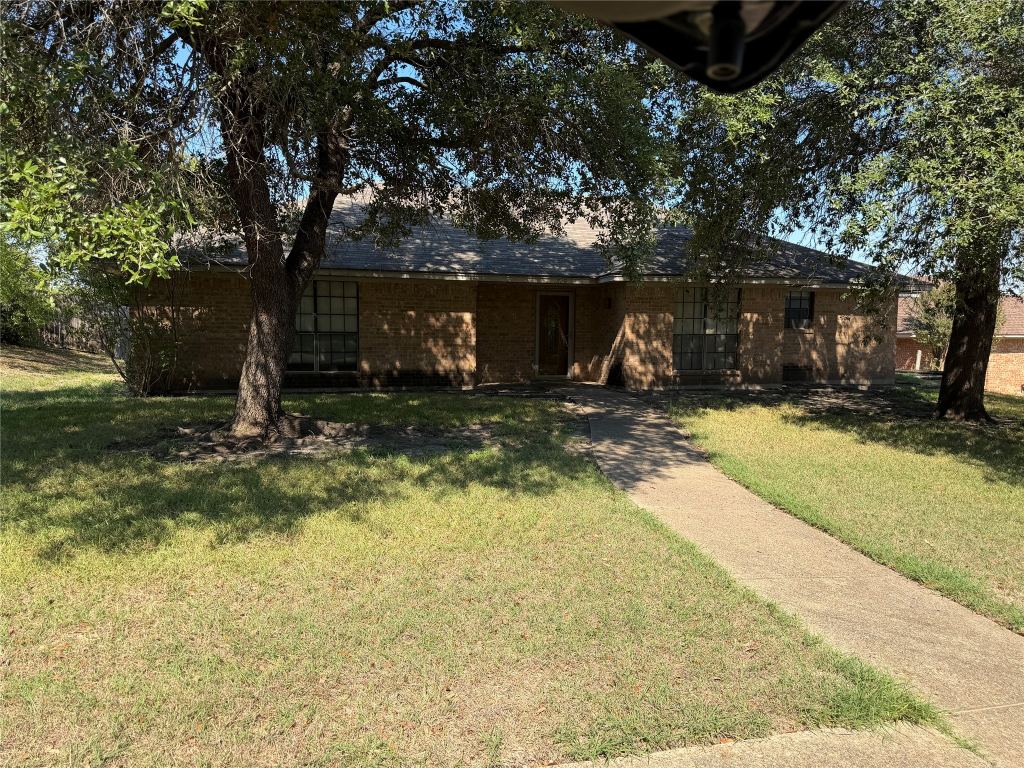 1129 Evergreen Circle, DeSoto, TX 75115 — photo 1