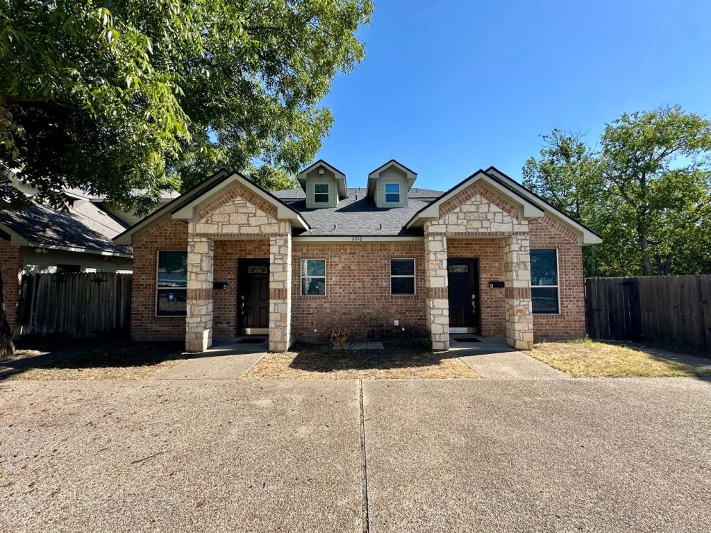 2018 S 8th Street A, Waco, TX 76706 — photo 1