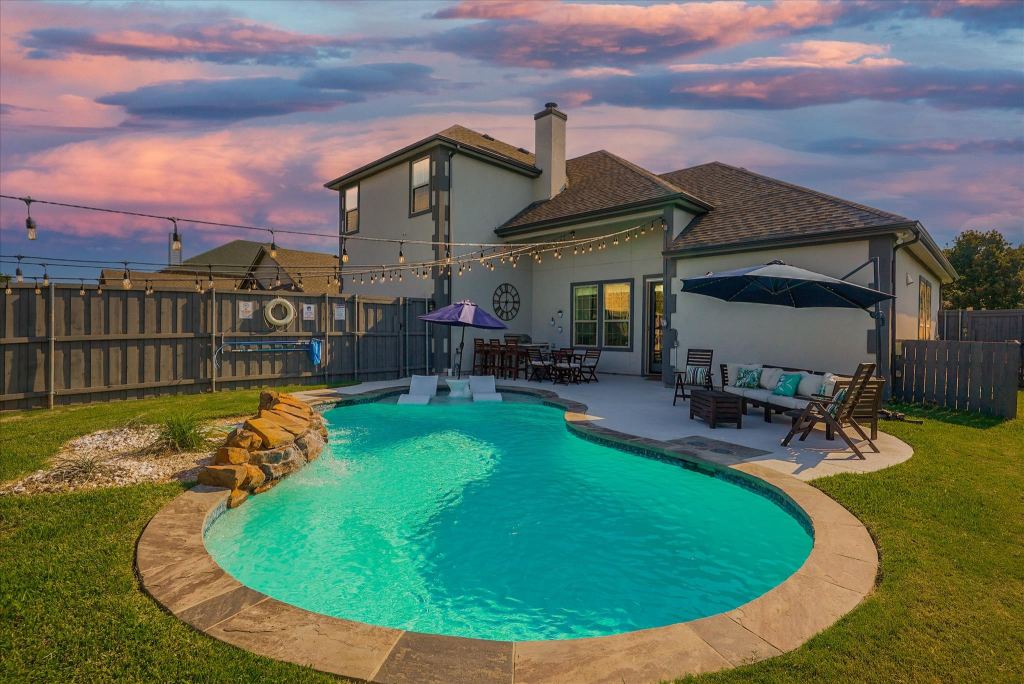 4713 Highgate Lane, Rowlett, TX 75088 — photo 1