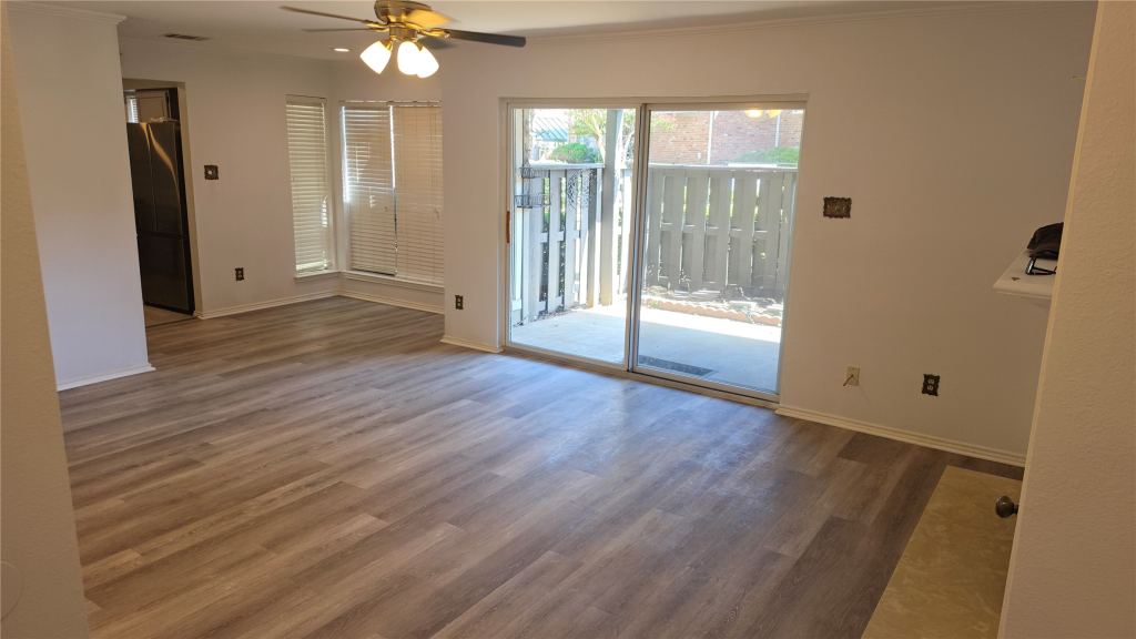 2733 Silver Creek Drive 104, Arlington, TX 76006 — photo 1