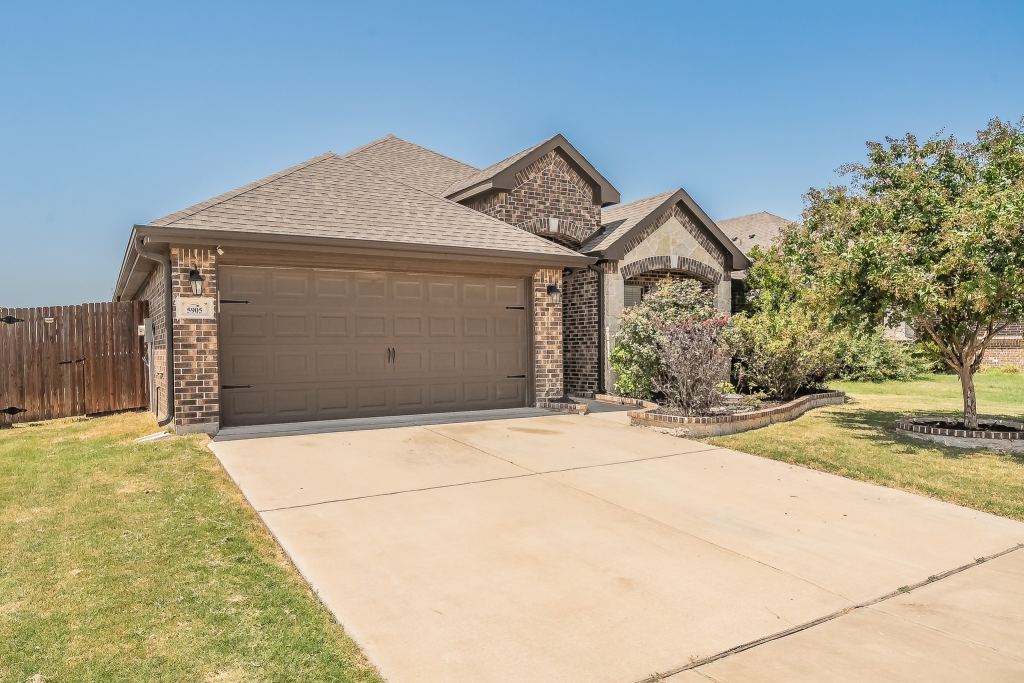 5905 Scottsdale Lane, Fort Worth, TX 76179 — photo 1
