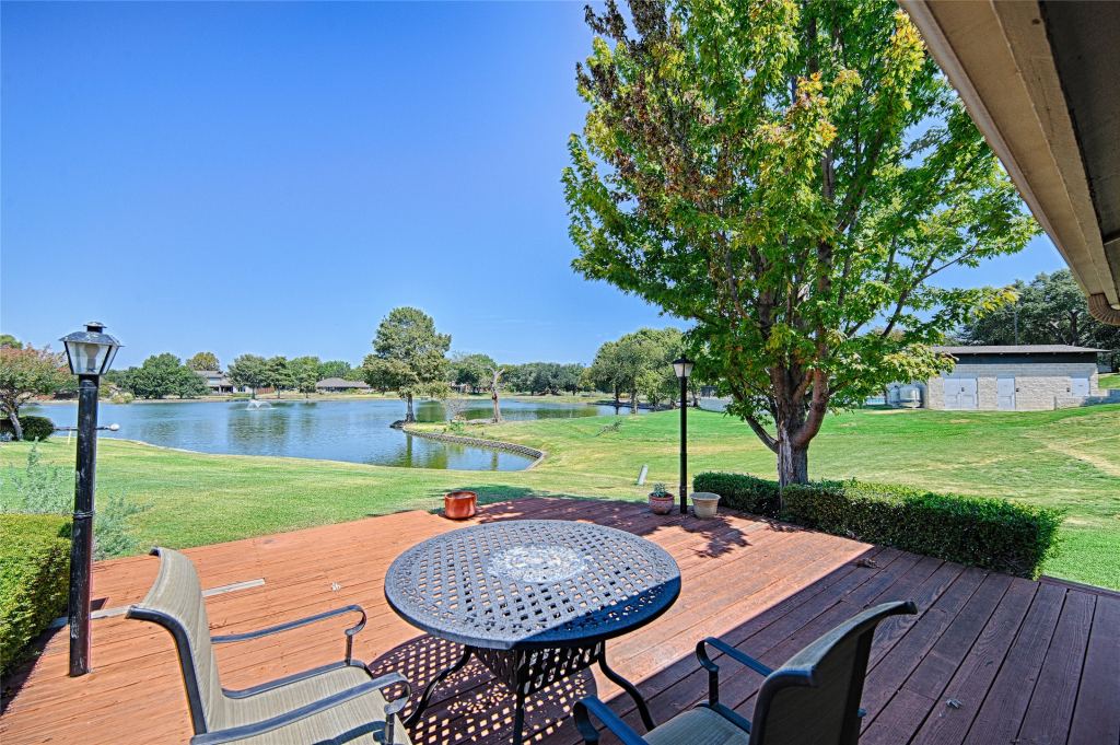 19 Country Lake Drive, Carrollton, TX 75006 — photo 1