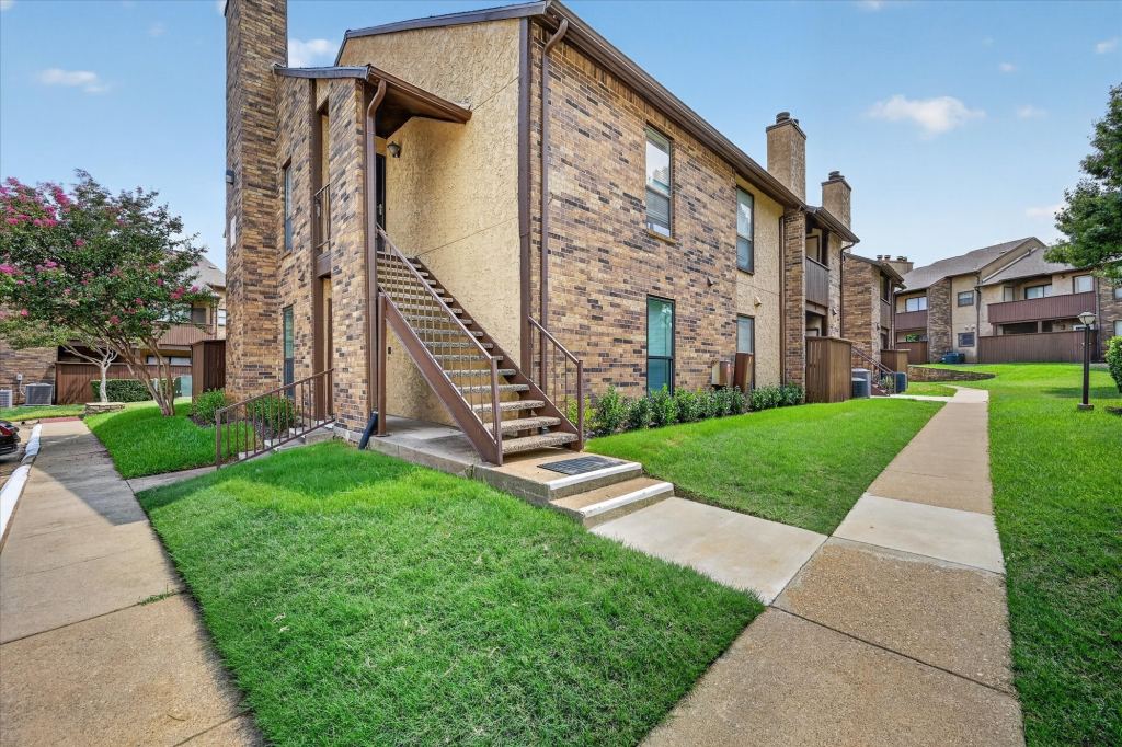 1204 Harwell Drive 2110