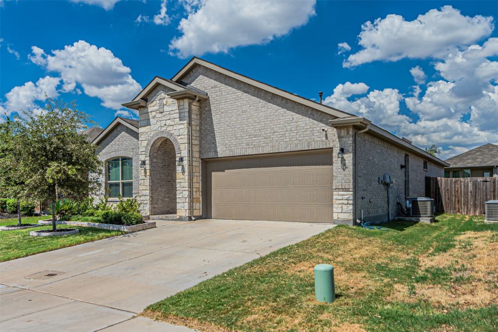 2404 O' Connor Ranch Drive, Weatherford, TX 76087 — photo 1