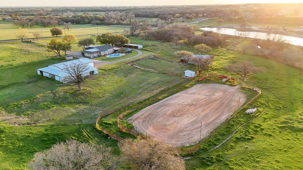 304 Scarlett Road, Weatherford, TX 76087 — photo 1