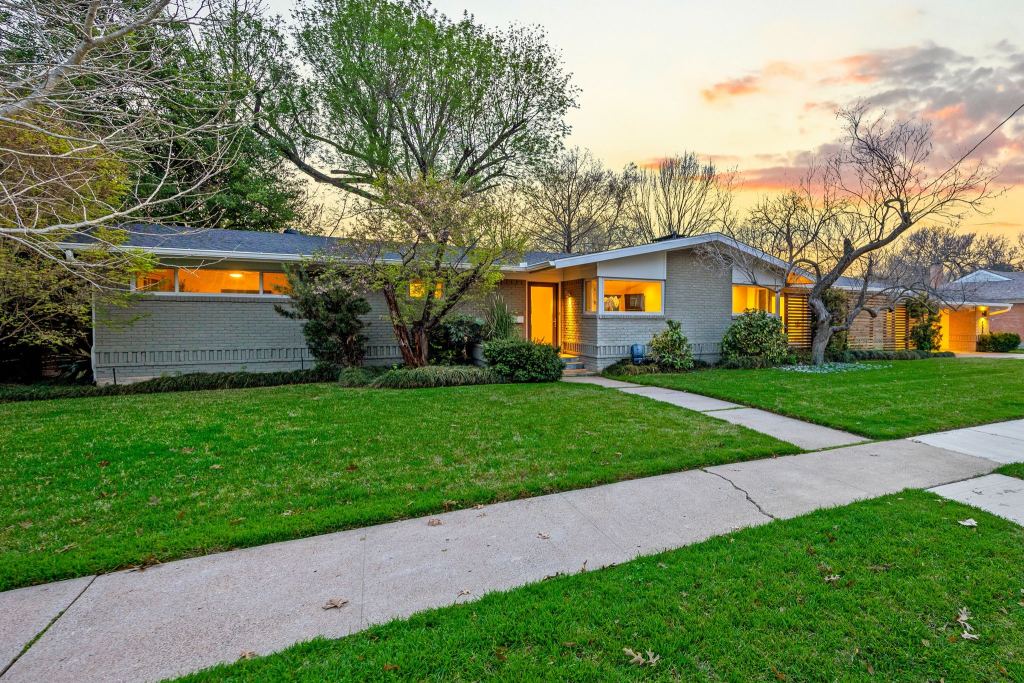 6631 Ridgemont Drive