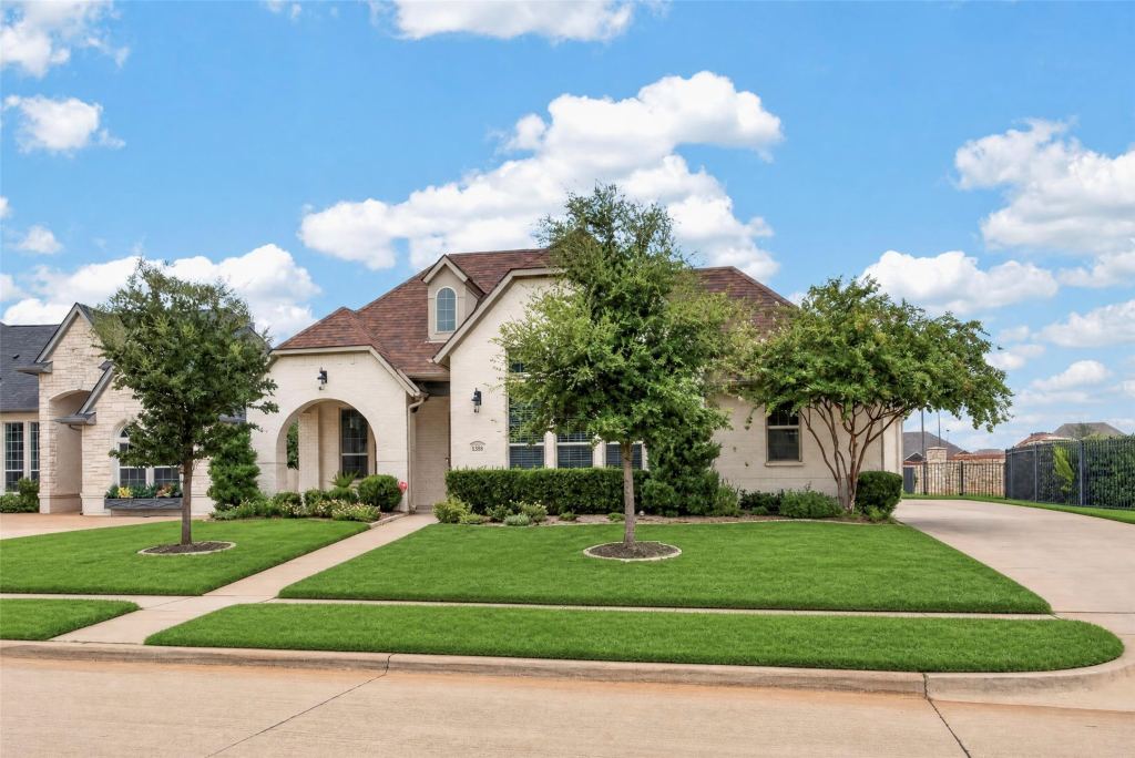 1320 Amsterdam Court, Granbury, TX 76048 — photo 1