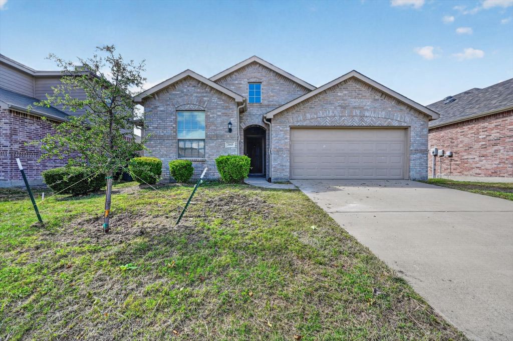 2143 Rains County Road, Forney, TX 75126 — photo 1