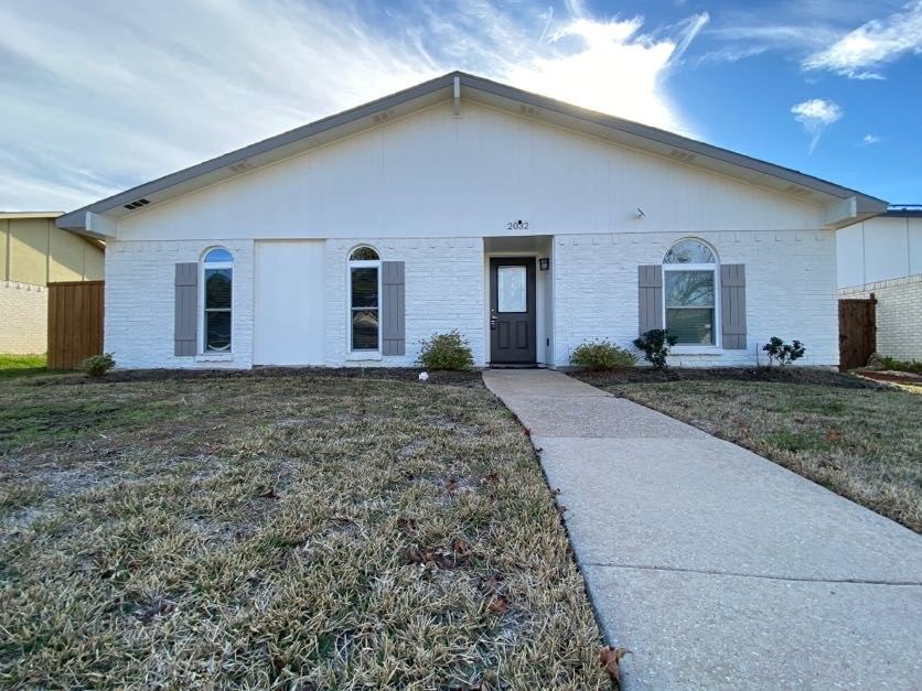 2032 Kings Road, Carrollton, TX 75007 — photo 1