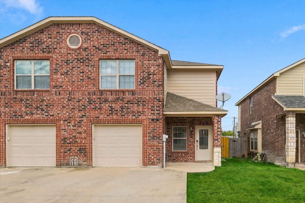 902 Parkplace Ridge, Princeton, TX 75407 — photo 1