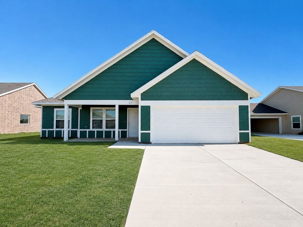 617 Crockett Drive, Cleburne, TX 76033 — photo 1