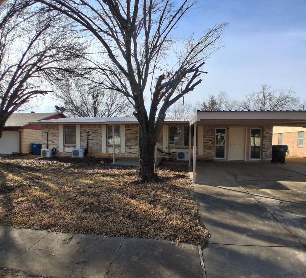 516 Forrest Lane, Denison, TX 75021 — photo 1