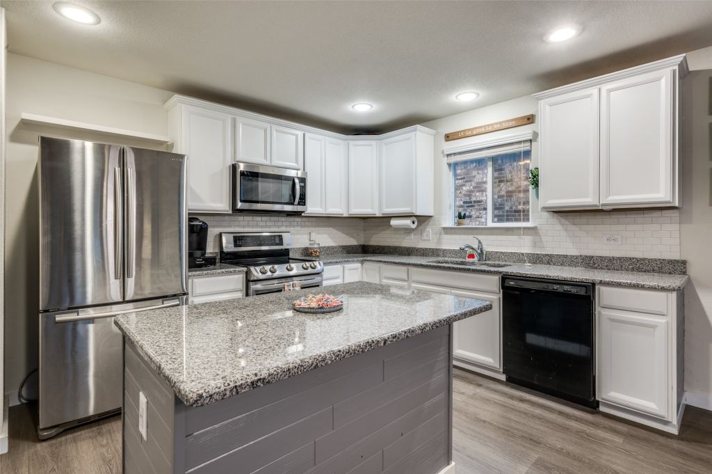1720 Trace Drive, Aubrey, TX 76227 — photo 1