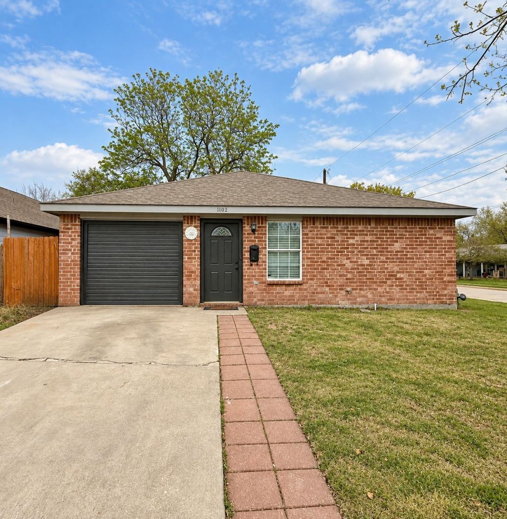 1102 Hamilton Street, McKinney, TX 75069 — photo 1