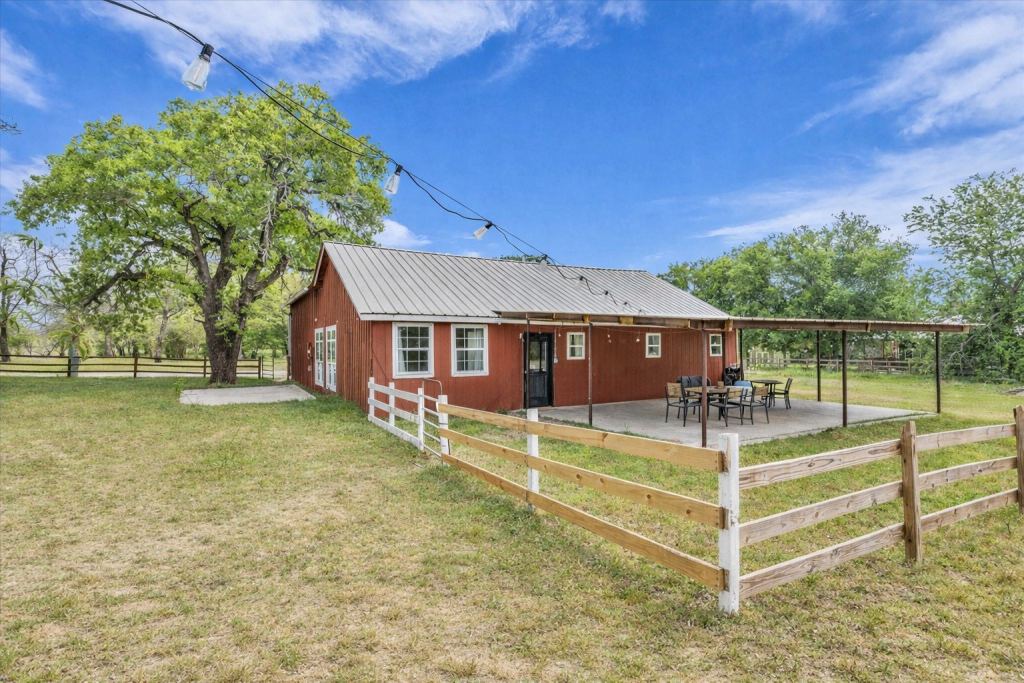 261 Windmill Lane, Waco, TX 76705 — photo 1