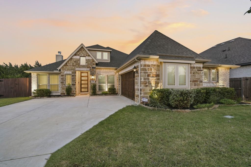 1738 Summer Lane, Midlothian, TX 76065 — photo 1