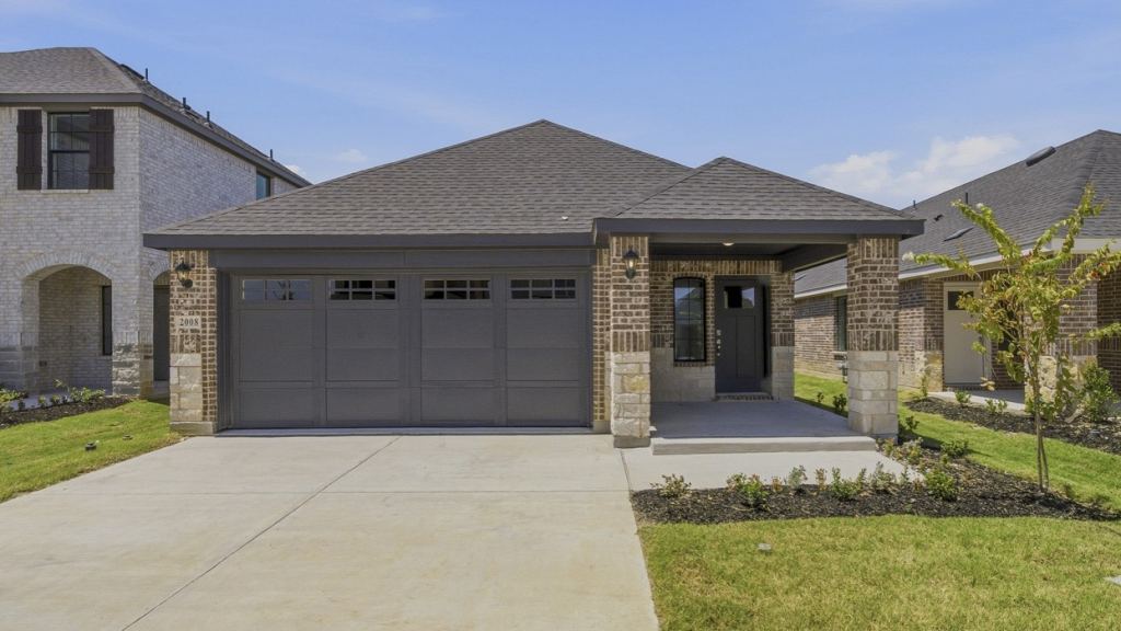 2005 Whispering Lane, Celina, TX 75009 — photo 1