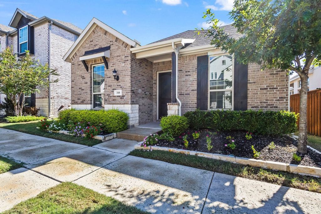 708 Waterbrook Parkway, Argyle, TX 76226 — photo 1