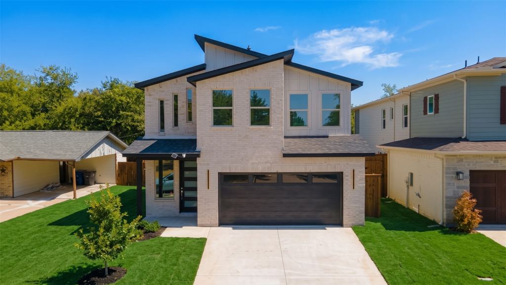 210 E Park Street, Little Elm, TX 75068 — photo 1