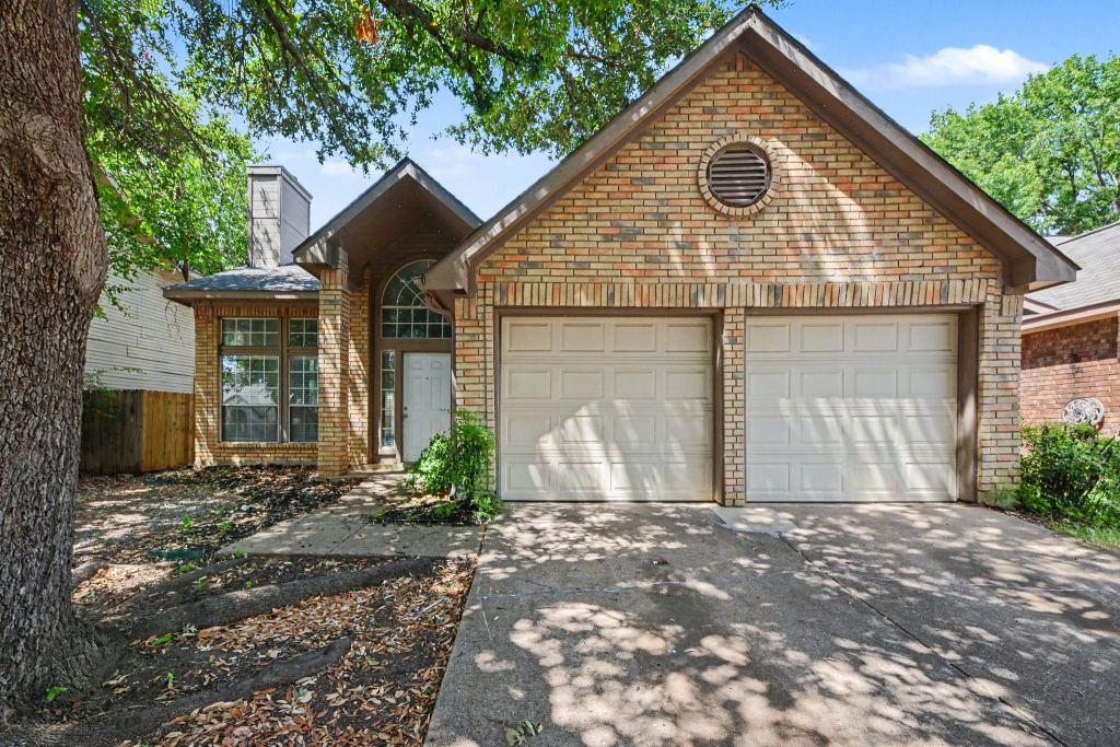 4721 Waterway Drive N, Fort Worth, TX 76137 — photo 1