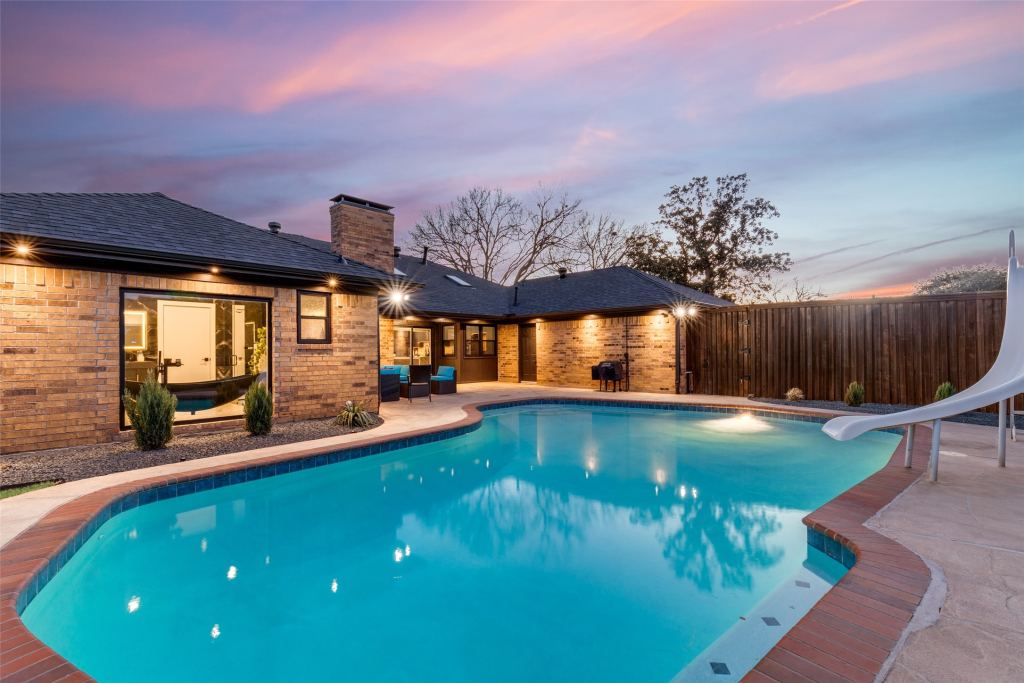 3333 Therondunn Drive