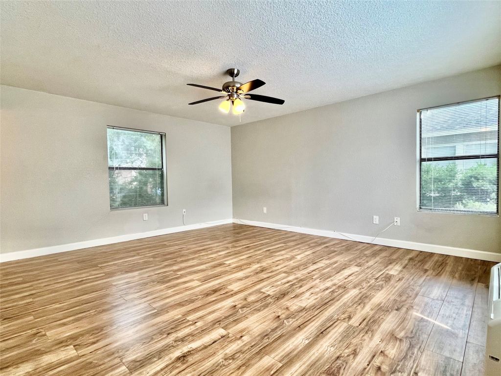 701 W Sycamore Street 101, Denton, TX 76201 — photo 1