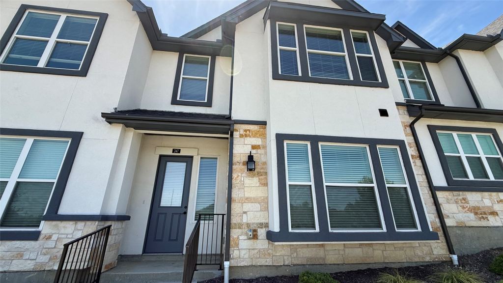 247 Mule Deer Mews, Frisco, TX 75068 — photo 1