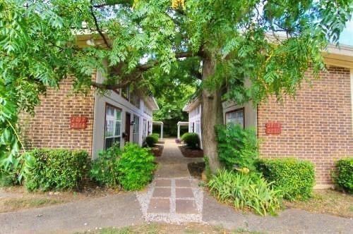 2708 McCart Avenue 2710, Fort Worth, TX 76110 — photo 1