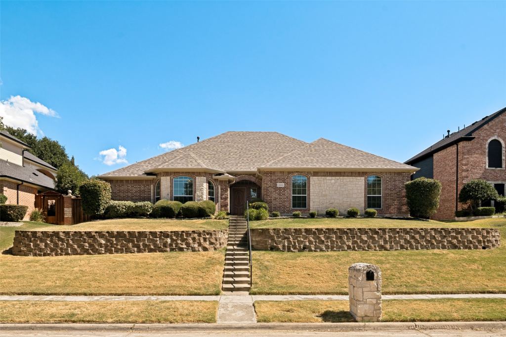 2426 Club Creek Boulevard