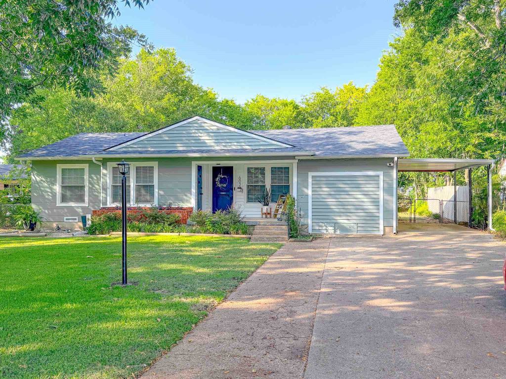 602 Richmond Lane, Waxahachie, TX 75165 — photo 1