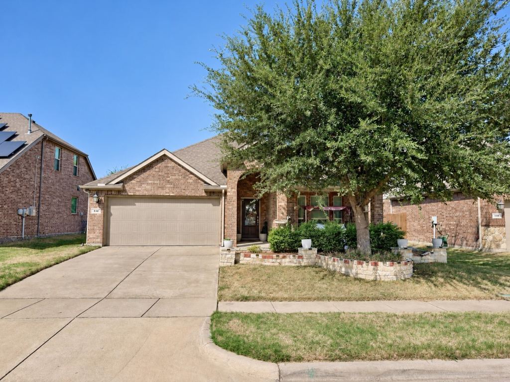 112 Rustic Oak Lane, McKinney, TX 75072 — photo 1