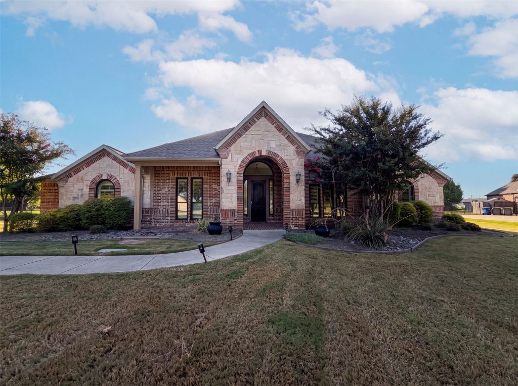 6530 Swallow Court