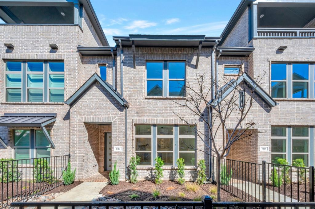 4827 Fuller Court 504, Irving, TX 75038 — photo 1