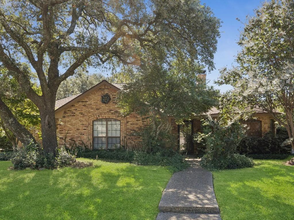 3718 Thornhill Way, Rowlett, TX 75088 — photo 1