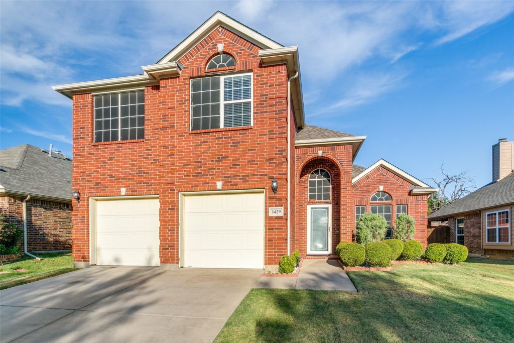 1429 Wellesley Drive, Lewisville, TX 75067 — photo 1