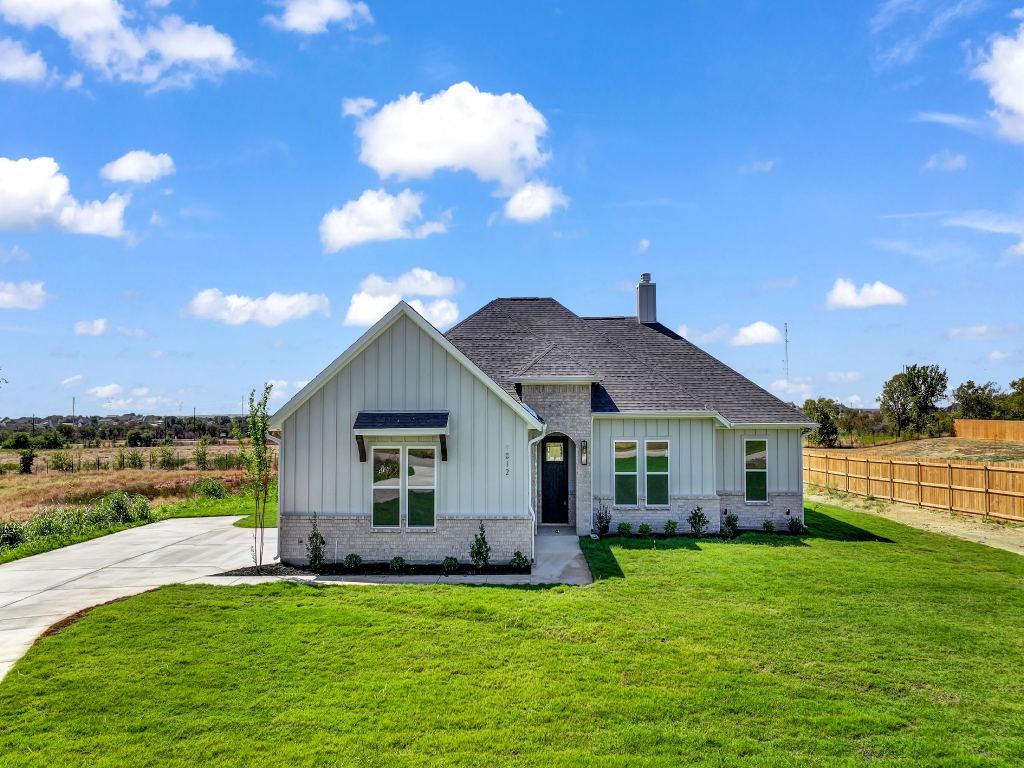 1012 Don Eve Court, Azle, TX 76020 — photo 1