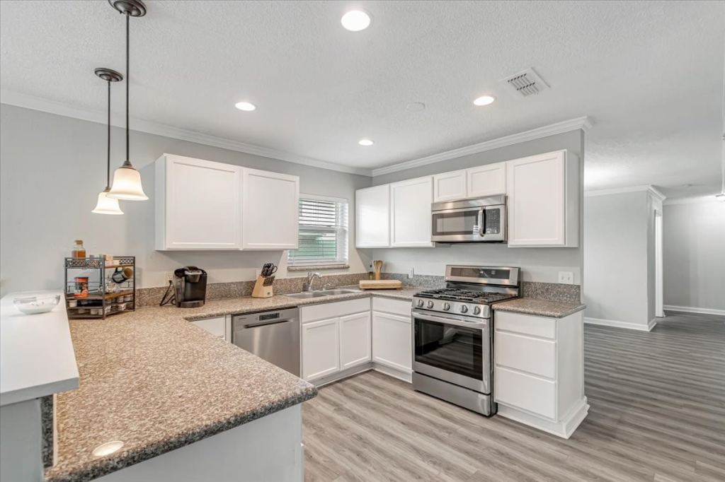 713 Bailey Street, Denton, TX 76205 — photo 1