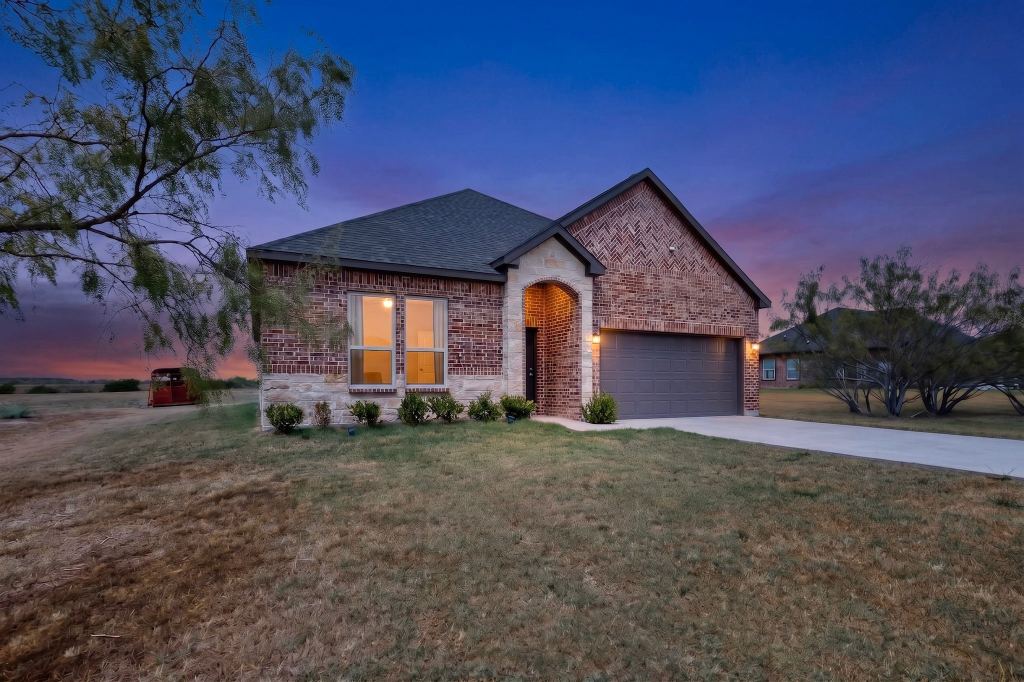 925 Genesis Road