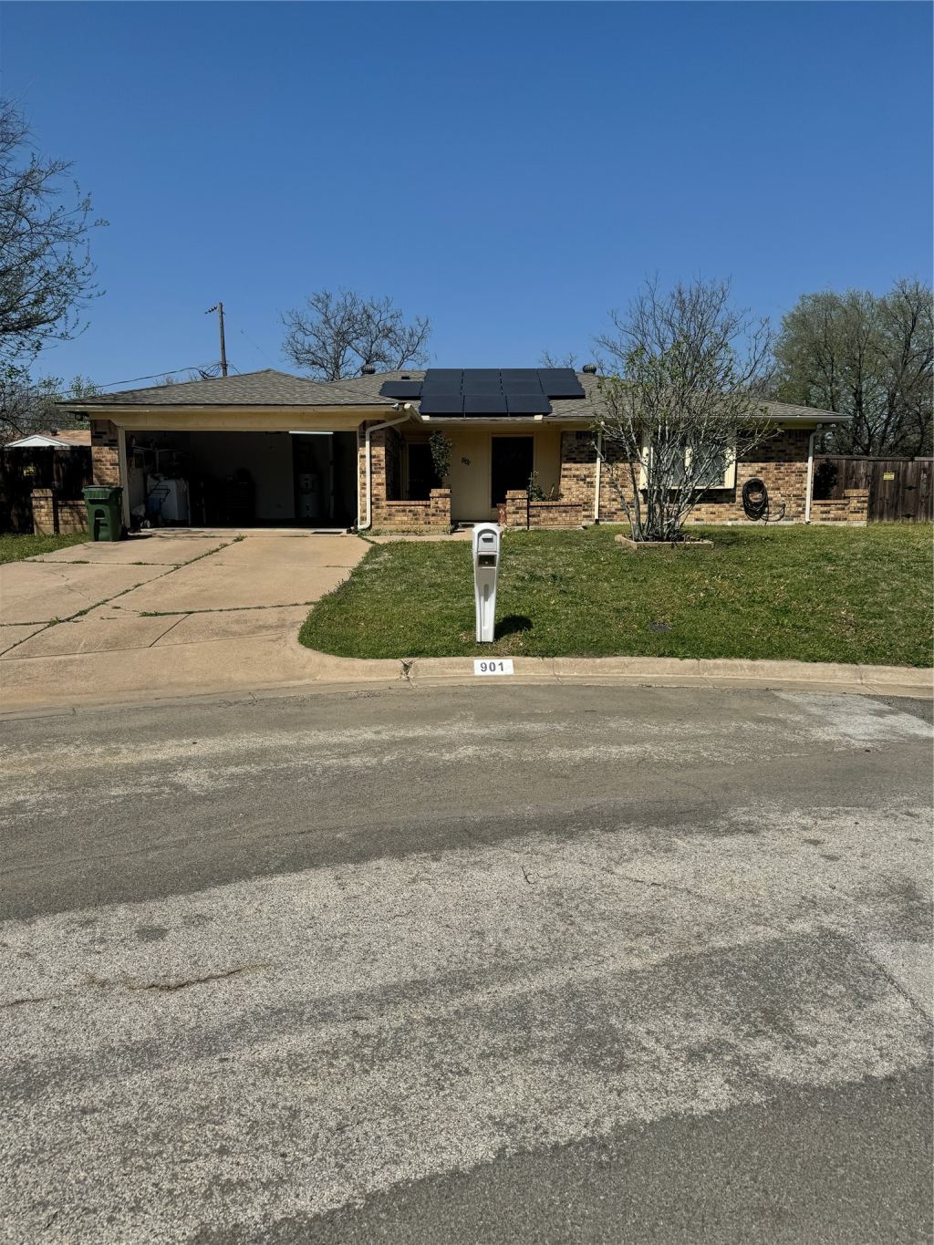 901 Freestone Court, Arlington, TX 76017 — photo 1