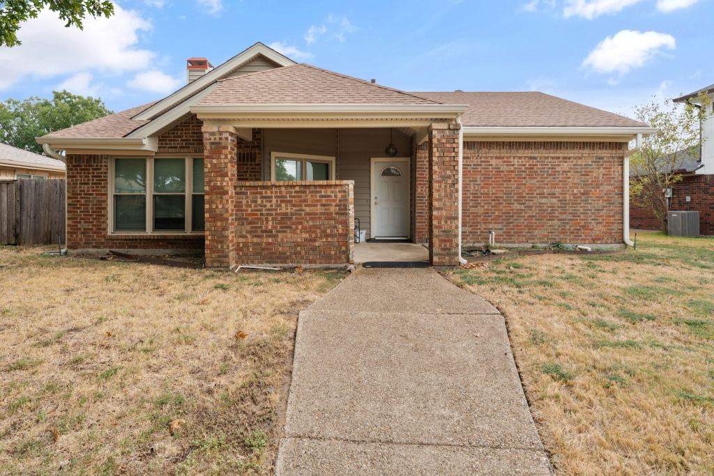 726 Brittany Drive, Mesquite, TX 75150 — photo 1