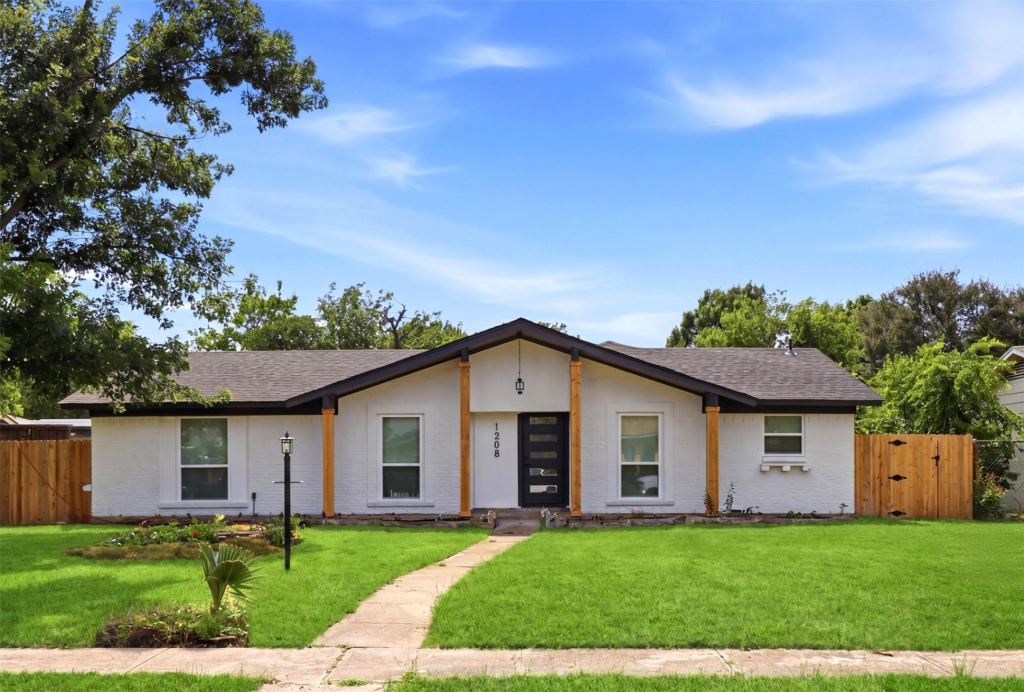 1208 Berkeley Drive, Richardson, TX 75081 — photo 1