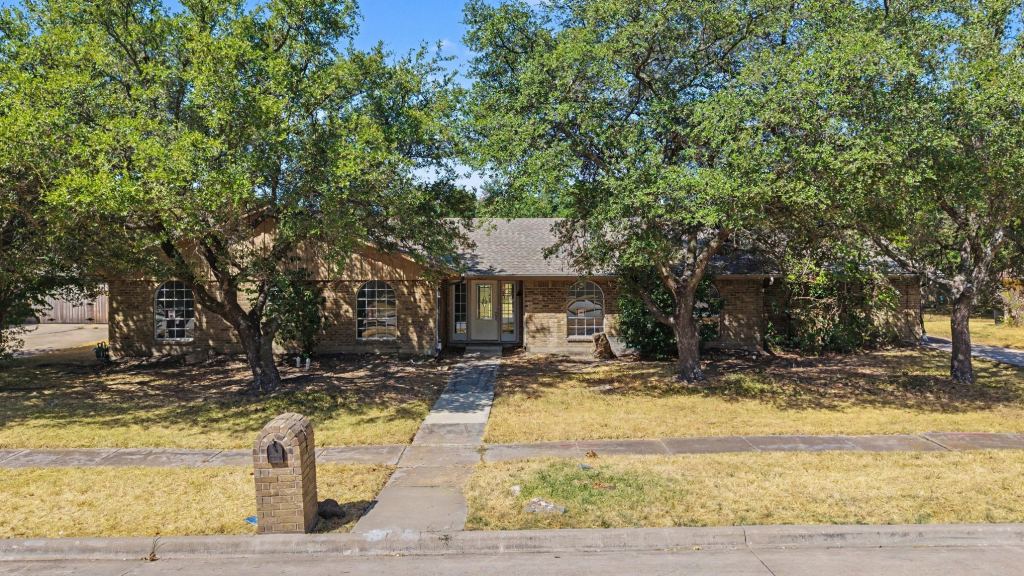 4109 Keele Drive, Garland, TX 75041 — photo 1