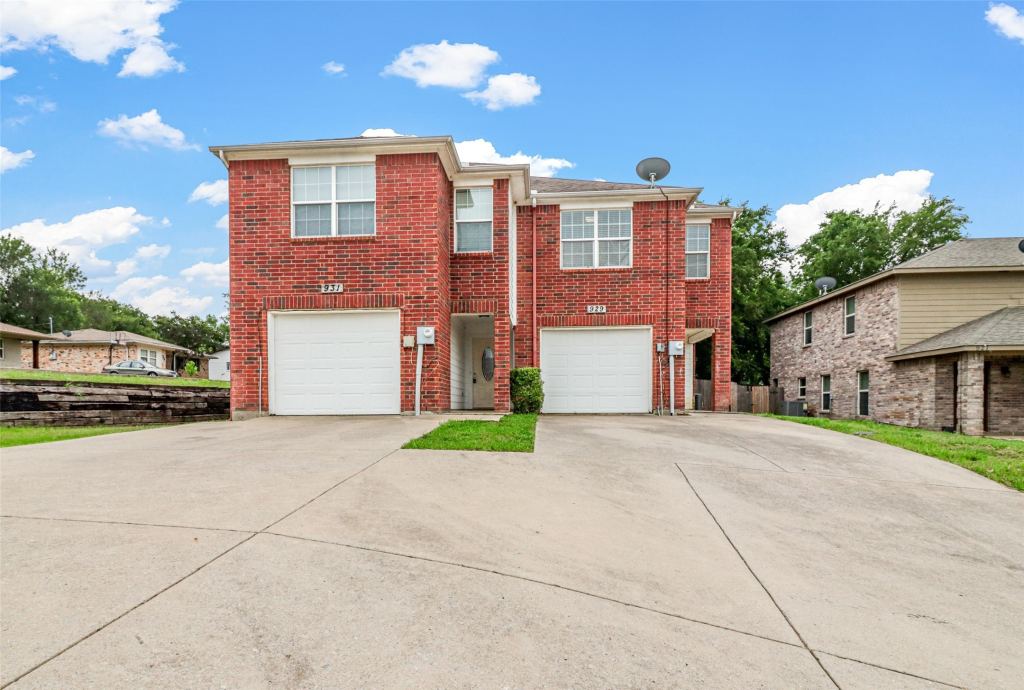 931 Parkplace Ridge, Princeton, TX 75407 — photo 1