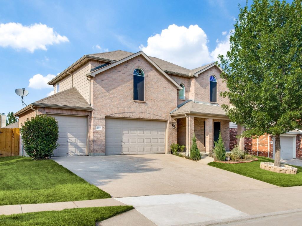 6153 Bowfin Drive, Fort Worth, TX 76179 — photo 1