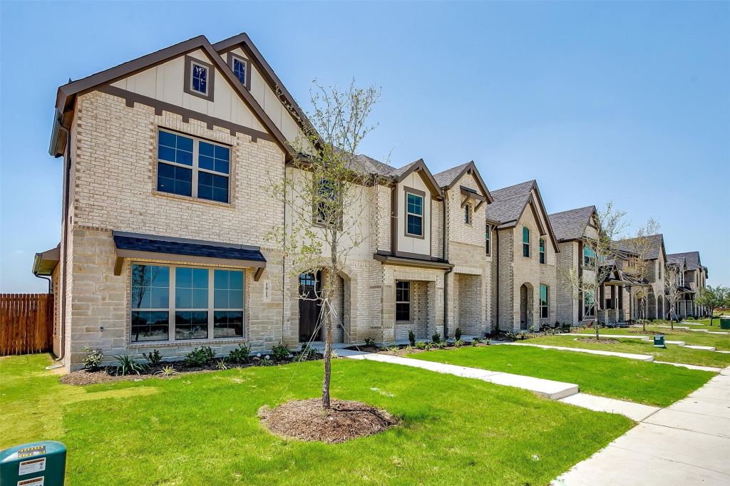 815 Homeplace Circle, Mansfield, TX 76063 — photo 1