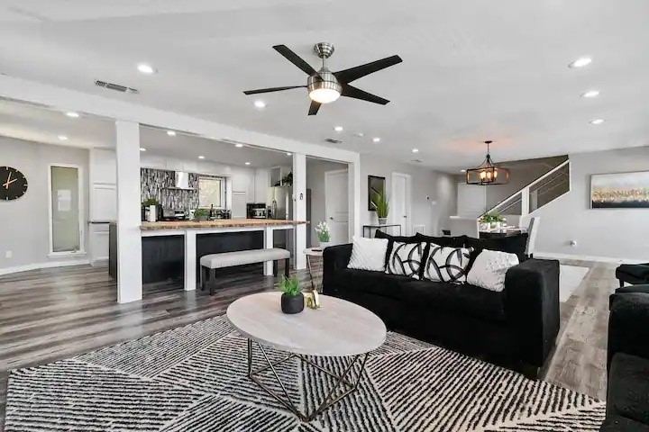 2030 Klondike Street, Grand Prairie, TX 75050 — photo 1