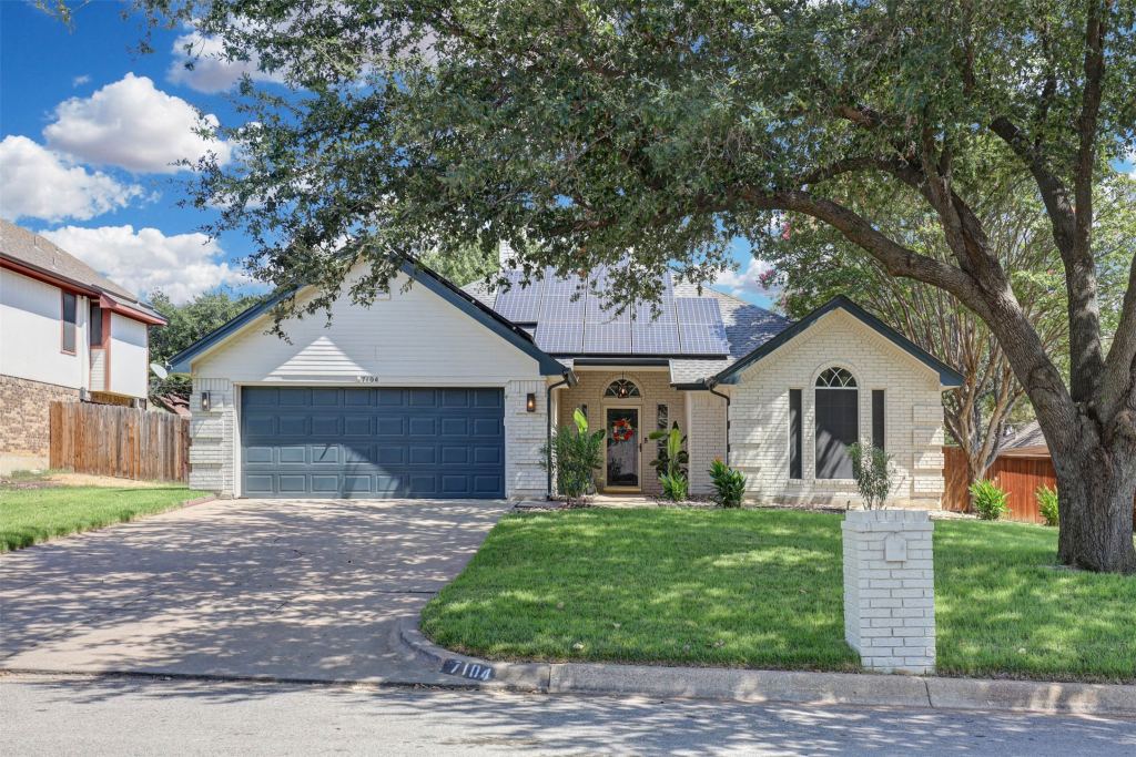 7104 Cook Circle