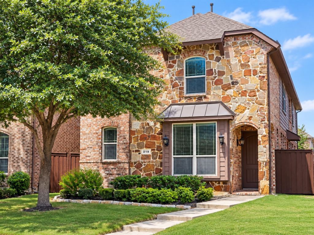 219 Carrington Lane, Lewisville, TX 75067 — photo 1