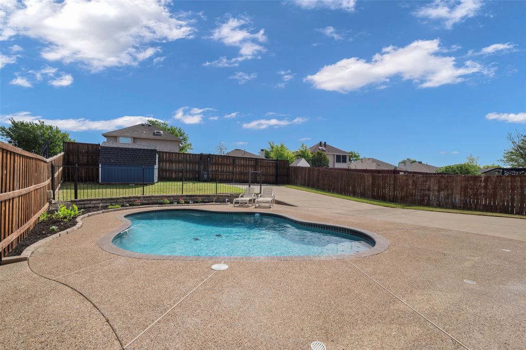 905 Elizabeth Drive